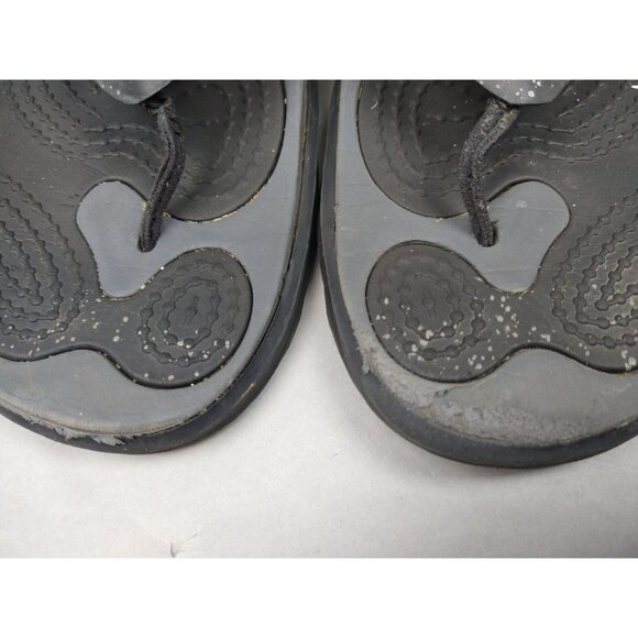 Crocs Mens 10 Black and Gray Flip Flops Women's Size 12 - Picture 11 of 13